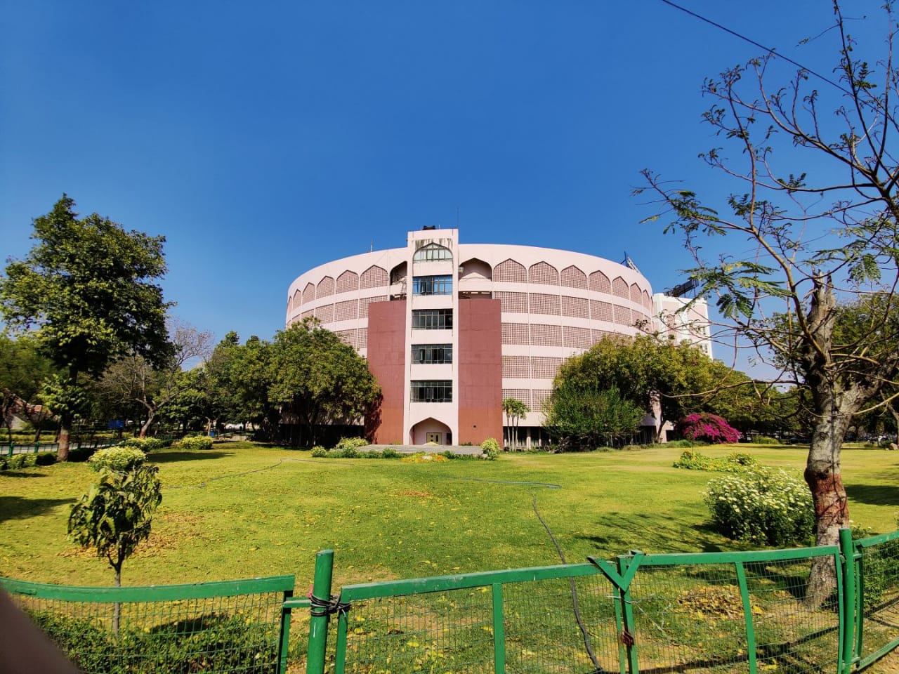 Jamia Hamdard University Campus